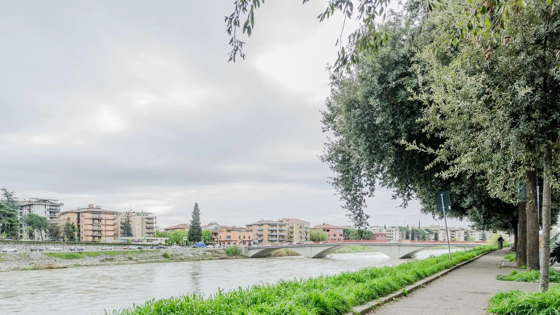 Apartament Lungo Adige Bright Apt Near Borgo Trento Hospital! Werona