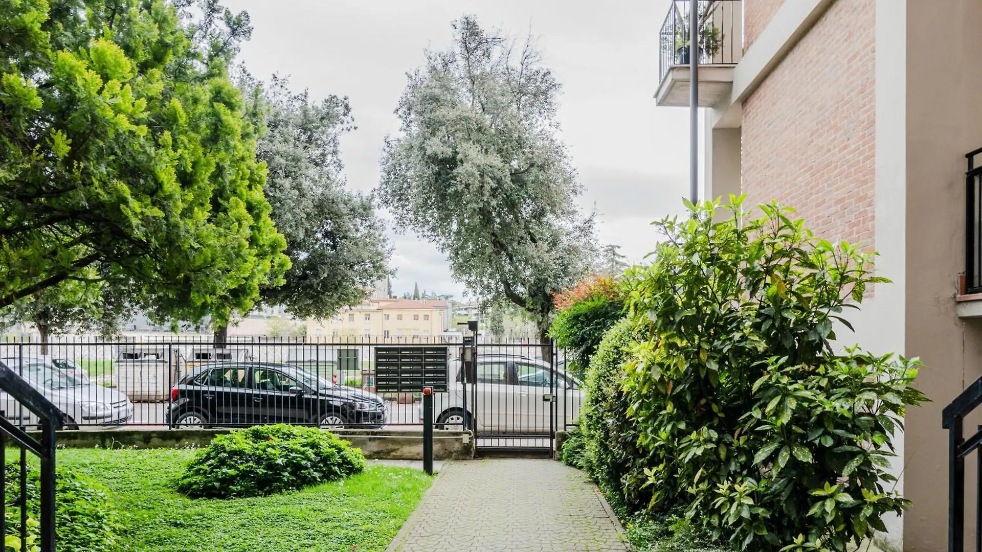 Lungo Adige Bright Apt Near Borgo Trento Hospital! Werona 0*,